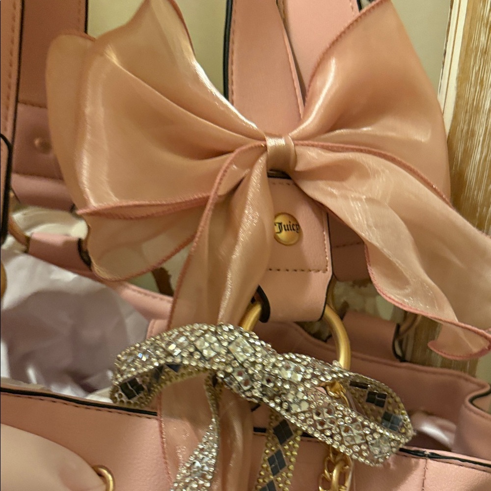 Juicy Couture Pink and Black Daydreamer Bag with sparkly rhinestones & Bows🩷 - Picture 7 of 17